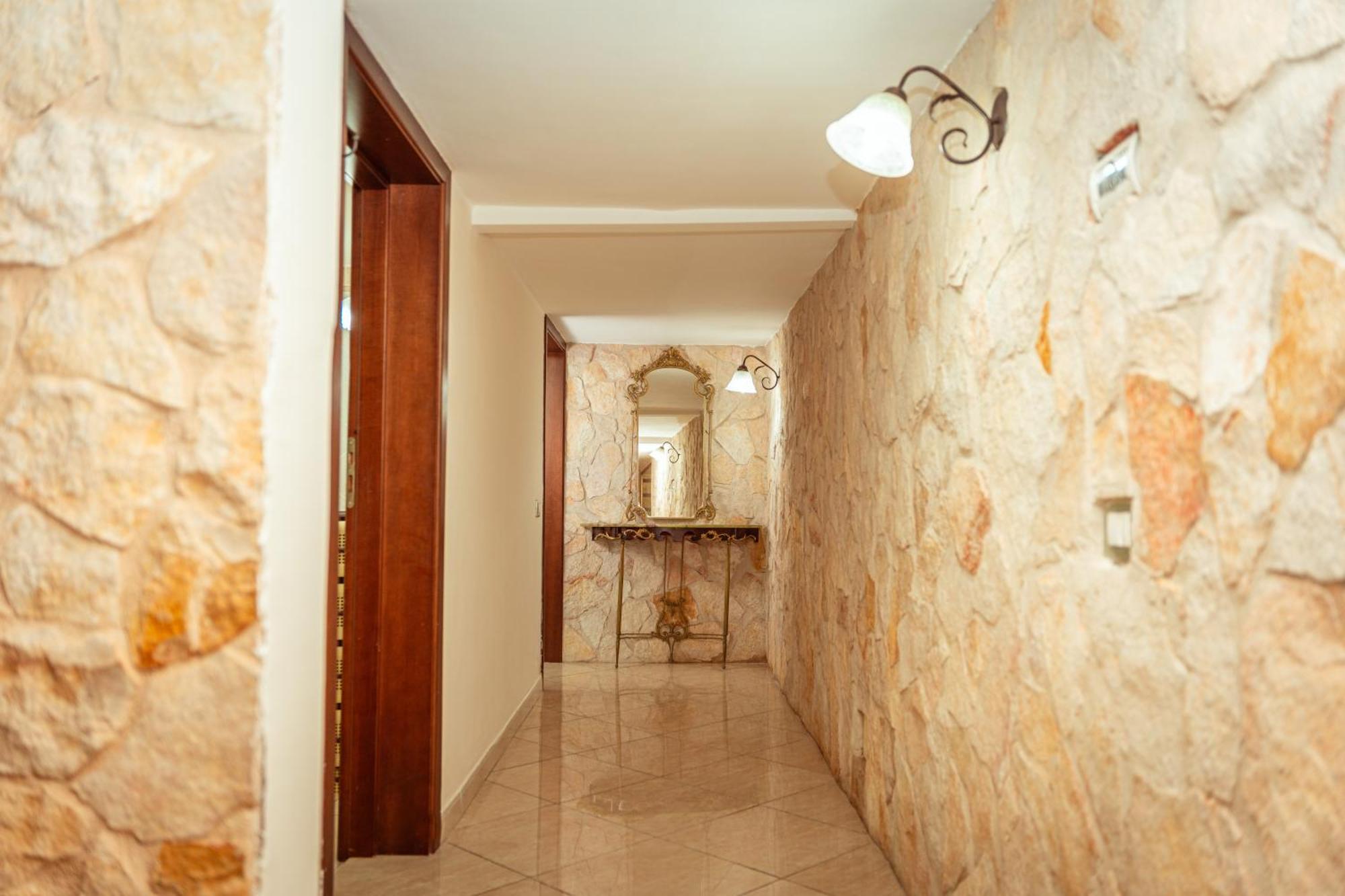 Vila Monserrato House Katánie Exteriér fotografie